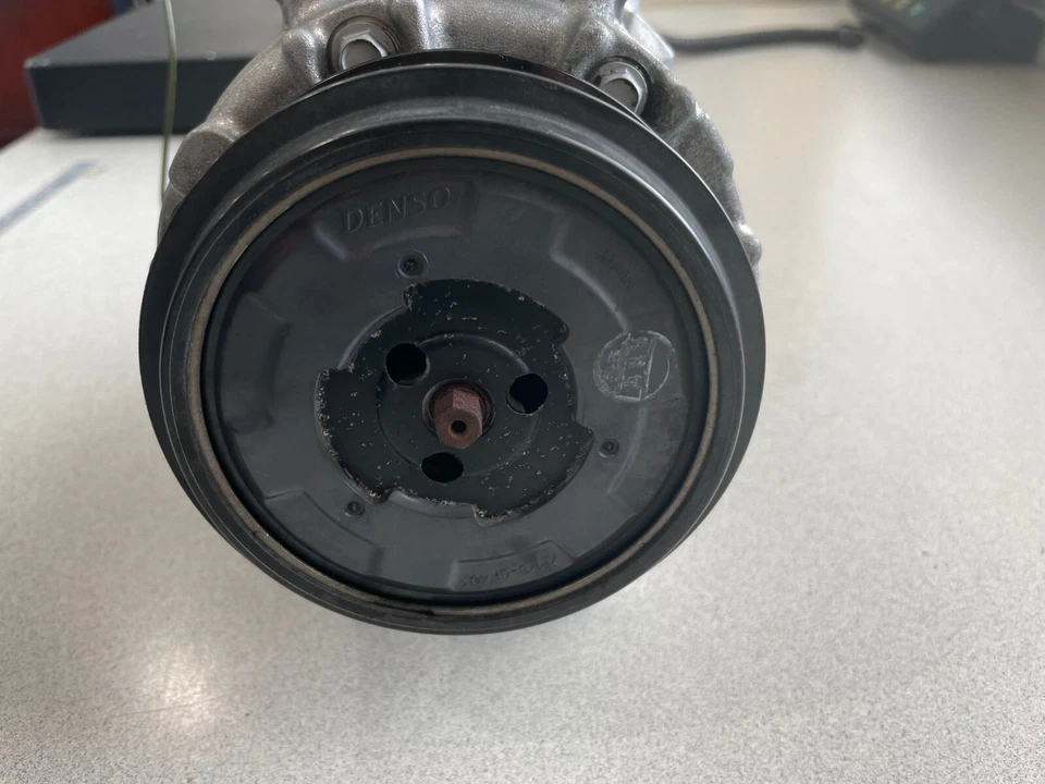 Mercedes-Benz CLS500 C219 2004-2010 ~ Compresor de aire acondicionado ~ A0012301211 Foto 3 de 4