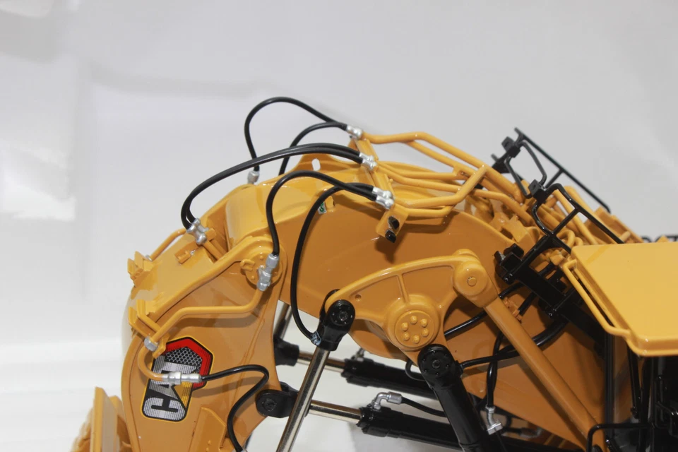 CCM 6030 Cat Caterpillar 6030 Excavator Shovel 1:48 1:50 New Original Packaging - Image 4 of 4