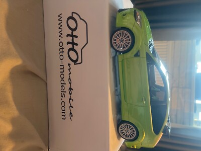 Green Ford RS OHO Mobile - Great condition near brand new 2 wing mirrors gone