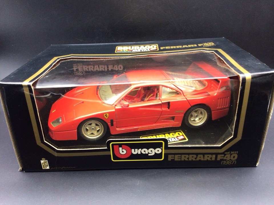 Ferrari f40 1987 made in italie burago 1/18 - Modélisme