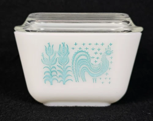 Vintage Pyrex Amish Butterprint Refrigerator Dish 1.5 Cup #501 With Lid Rooster