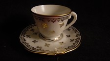 Tasse a moka en porcelaine de Limoges blanc et or