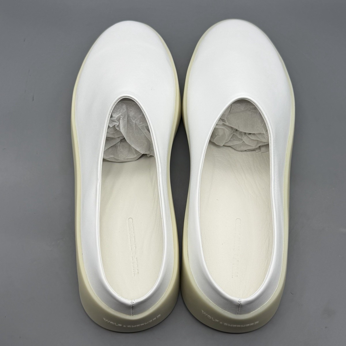 Wolf & Shepherd Cruise Mule Mens 13 White Leather Slip On  display picture 2