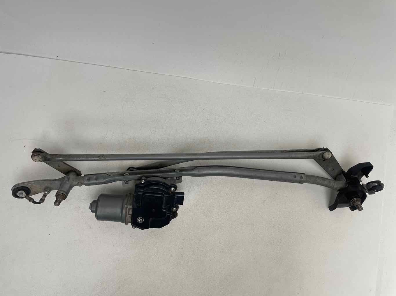 Wiper Motor Front w Linkage Arm 8511033432 Fits 2018 - 2023 TOYOTA 