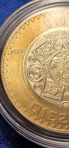 BIMETALLIC MEXICO 10 PESOS 5 PESOS MONEDA 2 COIN LOT ACRYLIC CASE INCLUDED - Picture 2 of 5