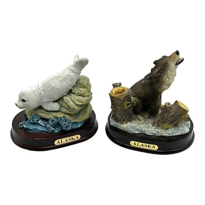 Lot of 2 Alaska Wildlife Figures Wood Base - Howling Wolf and Harp Seal
