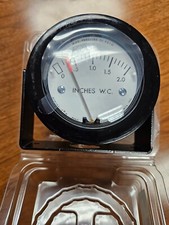 Dwyer Minihelic II Differential Pressure Gauge 0-2.0" W.C.