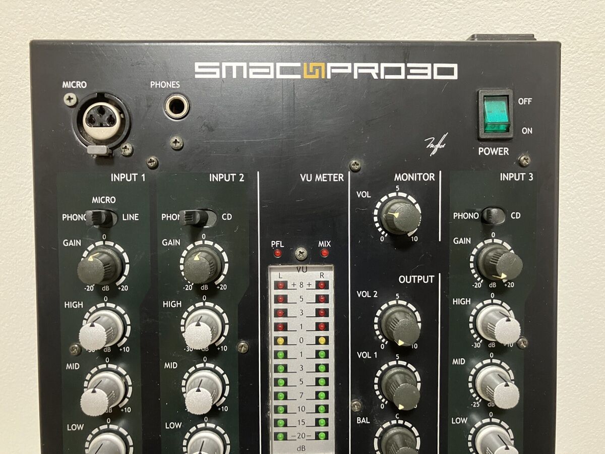 ECLER SMAC PRO30 3ch DJ Mixer w/ Power cable Tested w/ Power ECLER SMAC PRO30 3ch DJ Mixer w/ Power cable Tested w/ Power