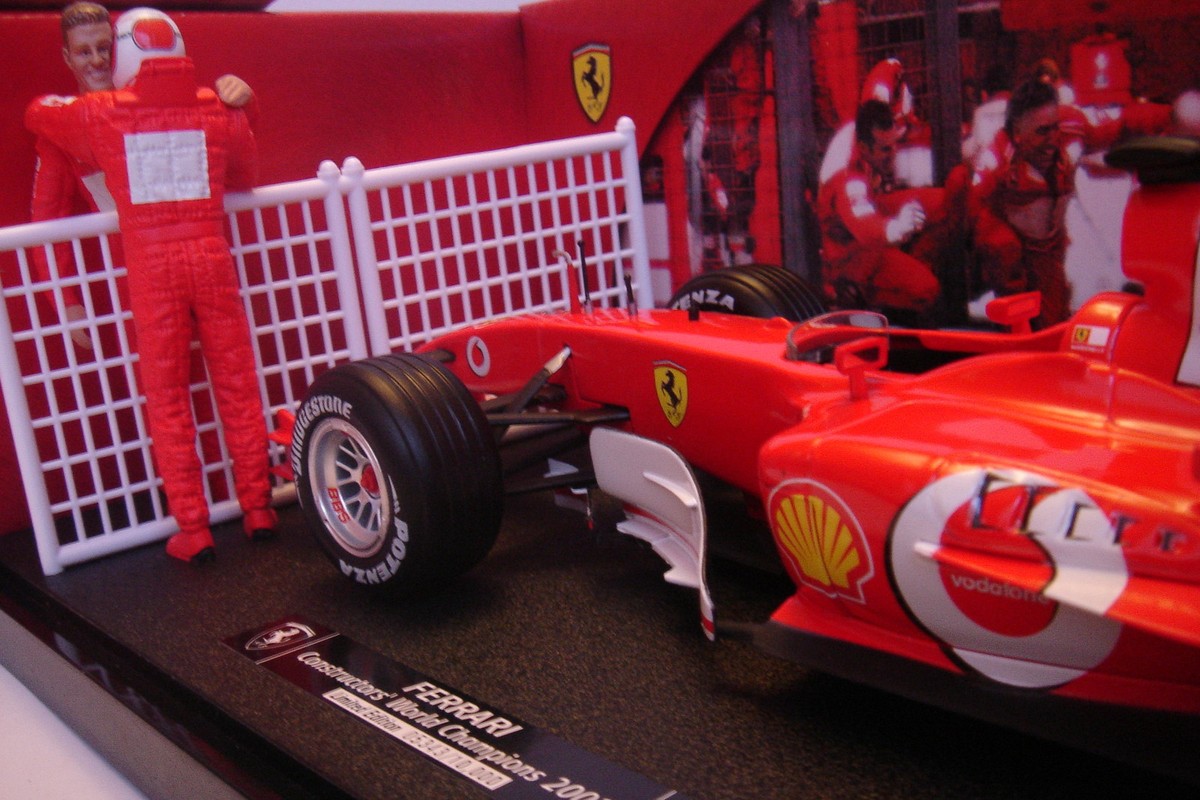 Hot Wheels 1:18 Ferrari F1 World Champions Michael