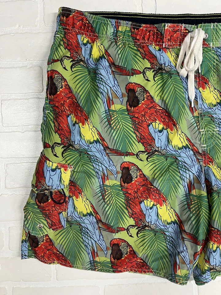 Bañador Newport azul para hombre 2XL estampado de loro bolsillos con cordón tropical  Foto 2 de 4