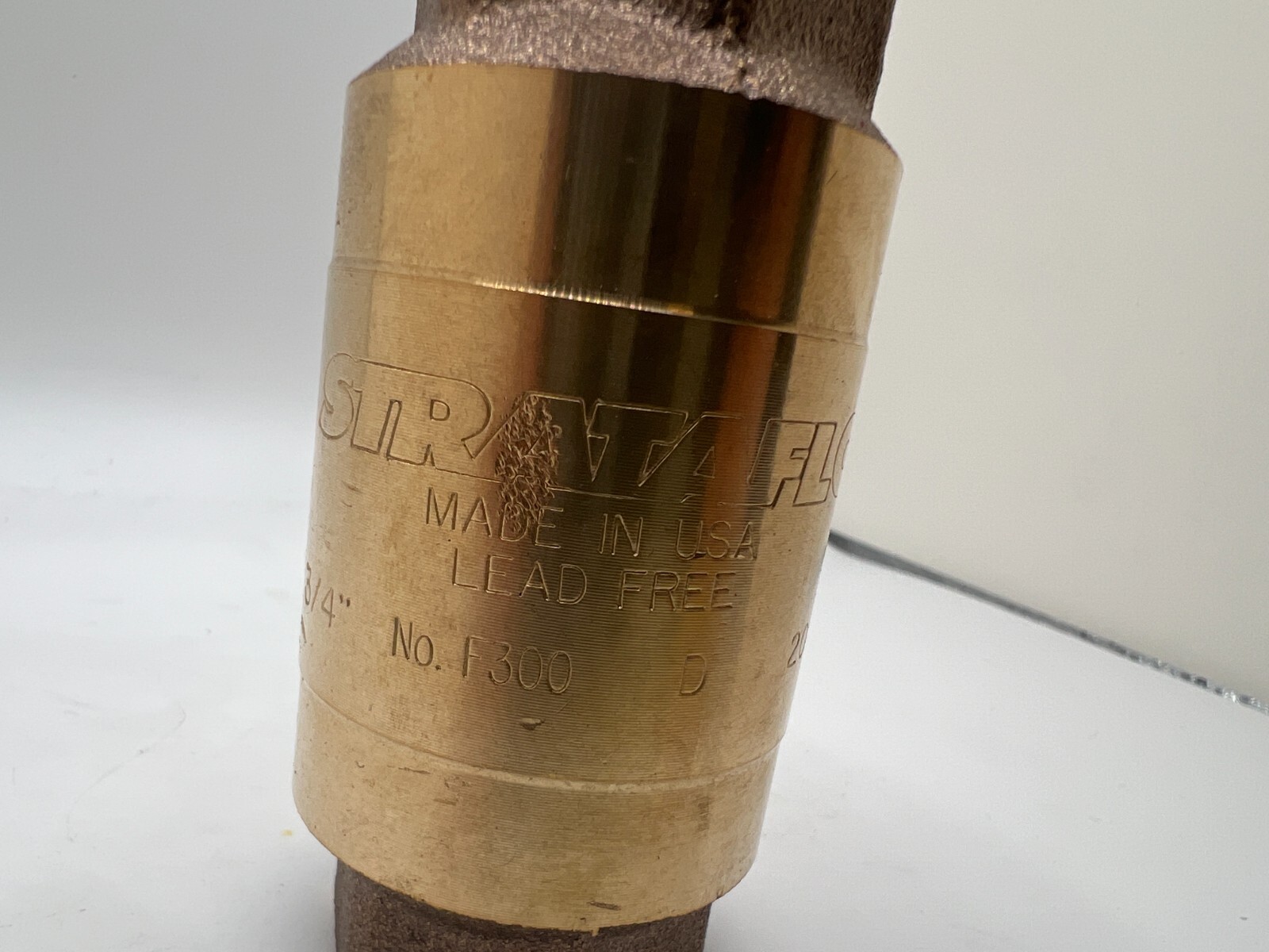 Strataflo No. F300 Check Valve 3/4inches With Rubber Poppet Brass