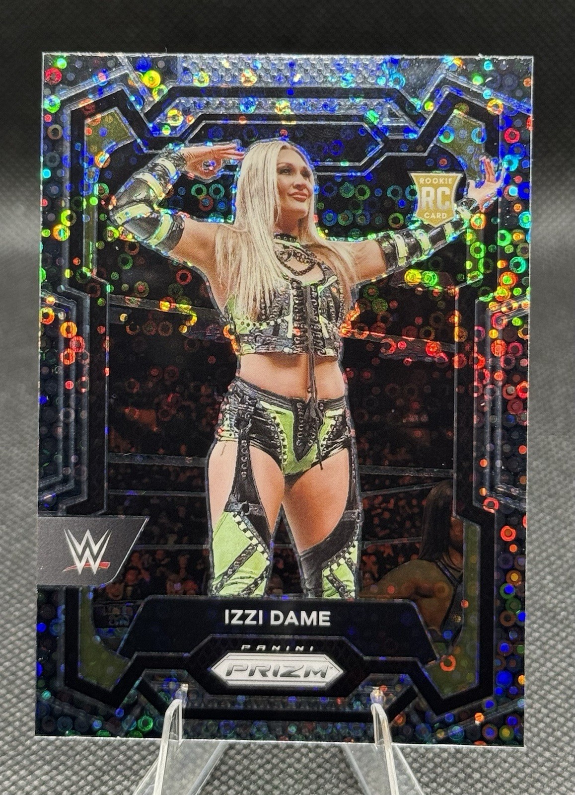 2024 Panini Prizm WWE - Izzi Dame #116 Silver Disco Undercard Prizm Rookie RC