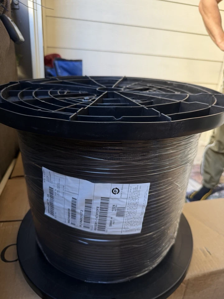 Cabo de Fibra Óptica para Interior e Exterior 9/125 Preto Riser Avaliado 5000 ft Corning - Imagem 2 de 4