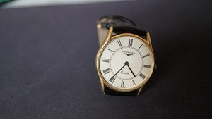 Authentic Longines Gold Plated 32mm vintage quartz watch 1980 6331-1 978 super flat 4.7mm