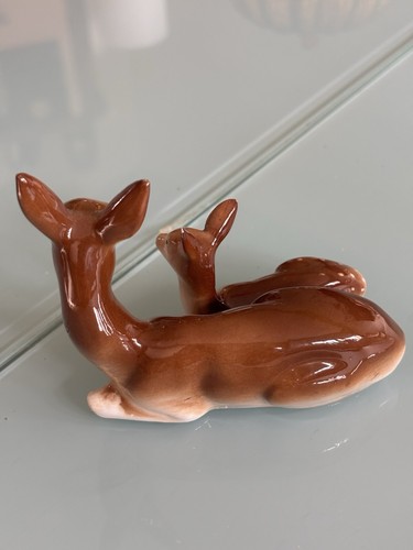 Rehmutter mit Kitz Rehkitz liegend Porzellan Figur Fereign - Bild 3 von 4