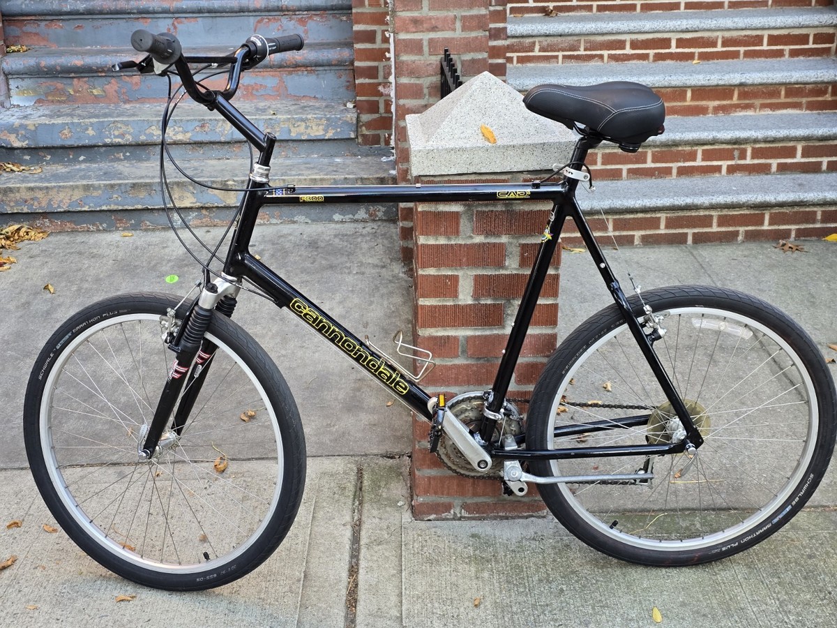 Cannondale F300 クロスバイク(自転車)MTB Cannondale F300 クロスバイク(自転車)MTB