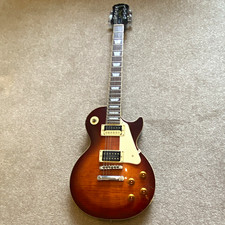 Epiphone Les Paul Model Sunburst Solid Body 6-String RH 22-Fret Mahogany