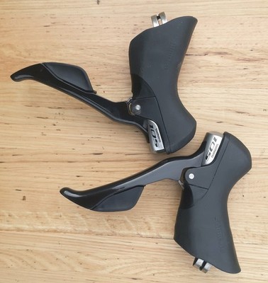 Shimano 105 ST-R5800 2x11s STI Dual Control Schalthebel Set