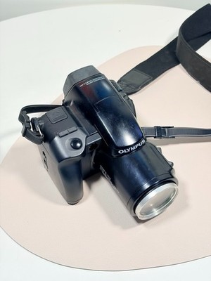 Olympus IS-1000 analoge Kleinbildkamera integrierter Zoomblitz Spiegelreflexkamera Bridge schwarz