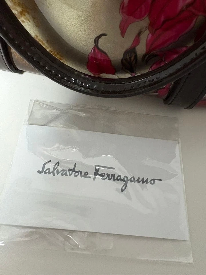 Auténtico bolso de mano de vinilo Salvatore Ferragamo multicolor para mujer Italia 125886 Foto 4 de 4