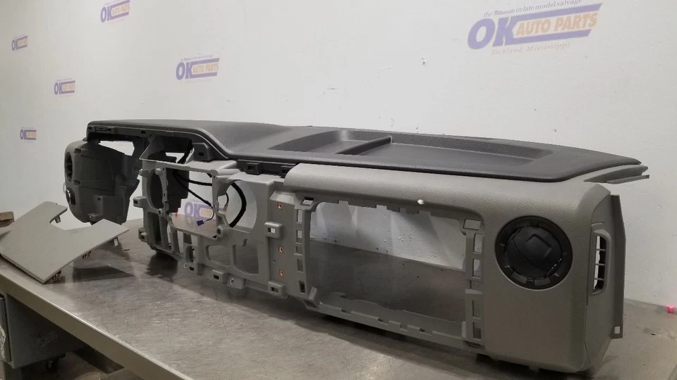 24 FORD E350 SUPER DUTY DASH PANEL DASHBOARD GRAY FLINT - Image 4 of 4