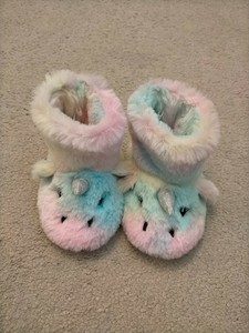 baby girl slippers size 4