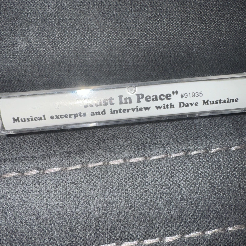 Megadeth -DAVE MUSTAINE - RARE 1990 PROMO MUSICAL EXCERPTS & INTERVIEW CASSETTE - Image 2 of 4