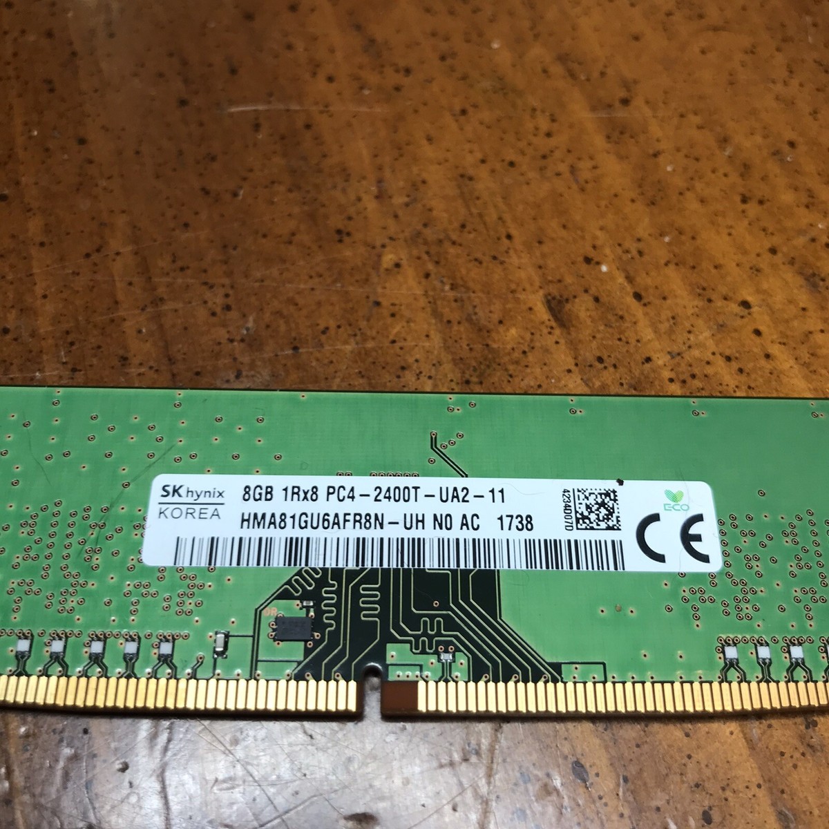 SK Hynix HMA81GU6AFR8N-UH 8GB 1Rx8 DDR4 PC4-2400T-UA2-11