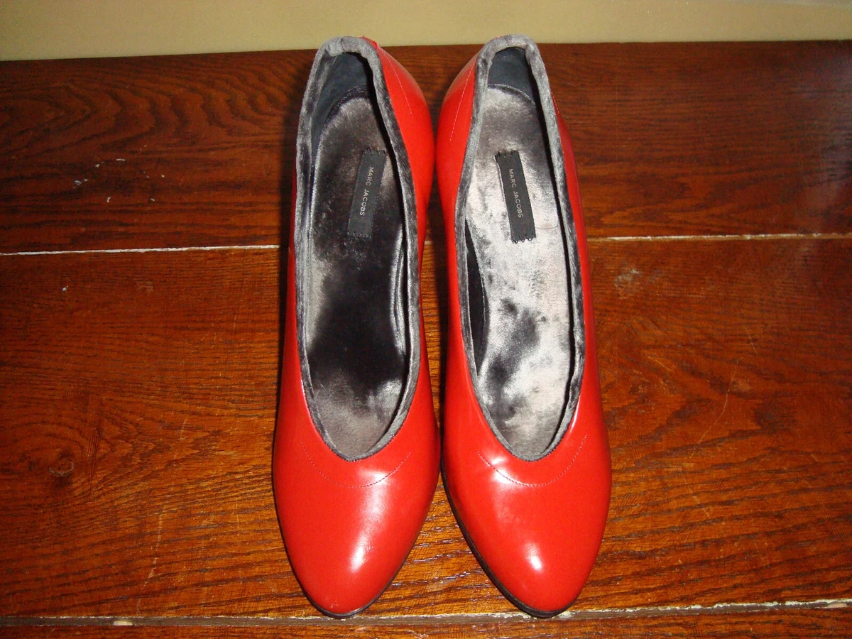 Marc jacobs sales red shoes