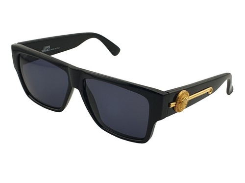 Gianni Versace Sunglasses 1996 Vintage Black Gold Medusa MOD 476/A Gianni Versace Sunglasses 1996 Vintage Black Gold Medusa MOD 476/A