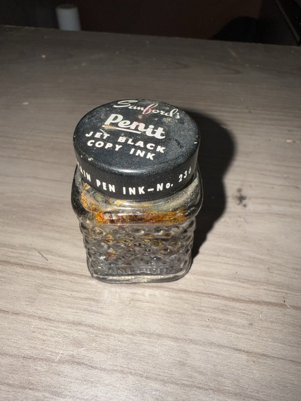 Vintage Ink Glass Bottle Fancy Diamond Embossed Design Early20th With Ink