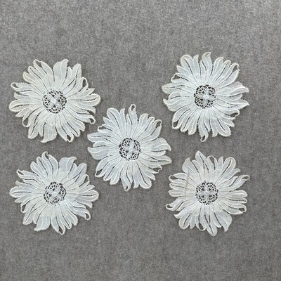 Set of 5 Vintage White Lace Flower Doilies Sun Flower Appliques Crafting Sewing