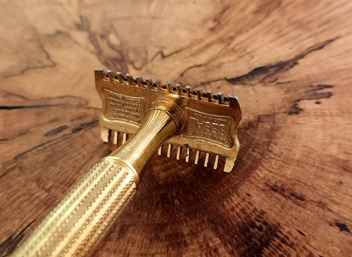 Segal VTG Proprietary Blade Safety Razor - Picture 4 of 5
