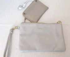 Adrienne Vittadini Charging Wallet Wristlet Grey Pepple