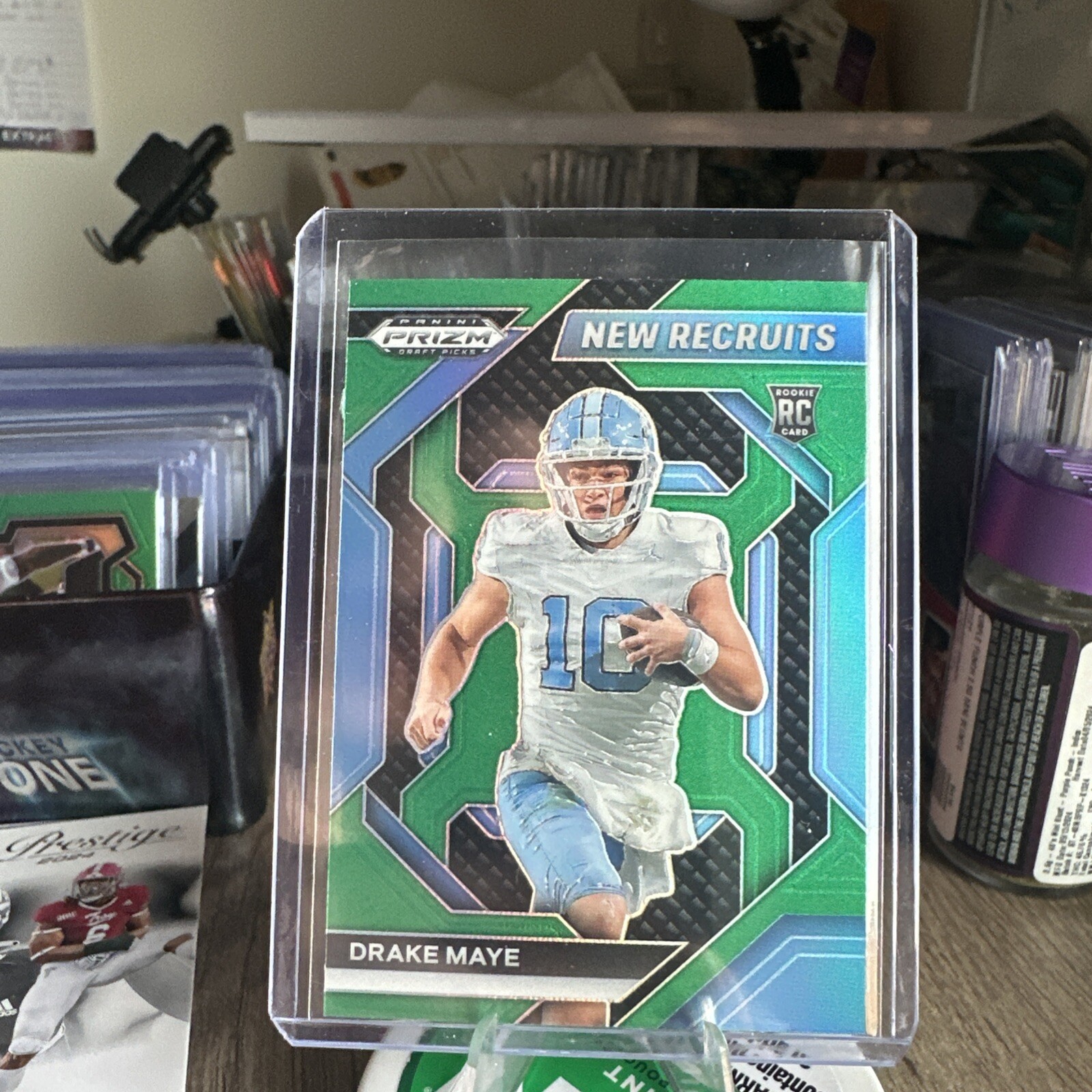 Drake Maye 2024 Panini Prizm Draft Picks Green Prizm New Recruits Rookie (JM)