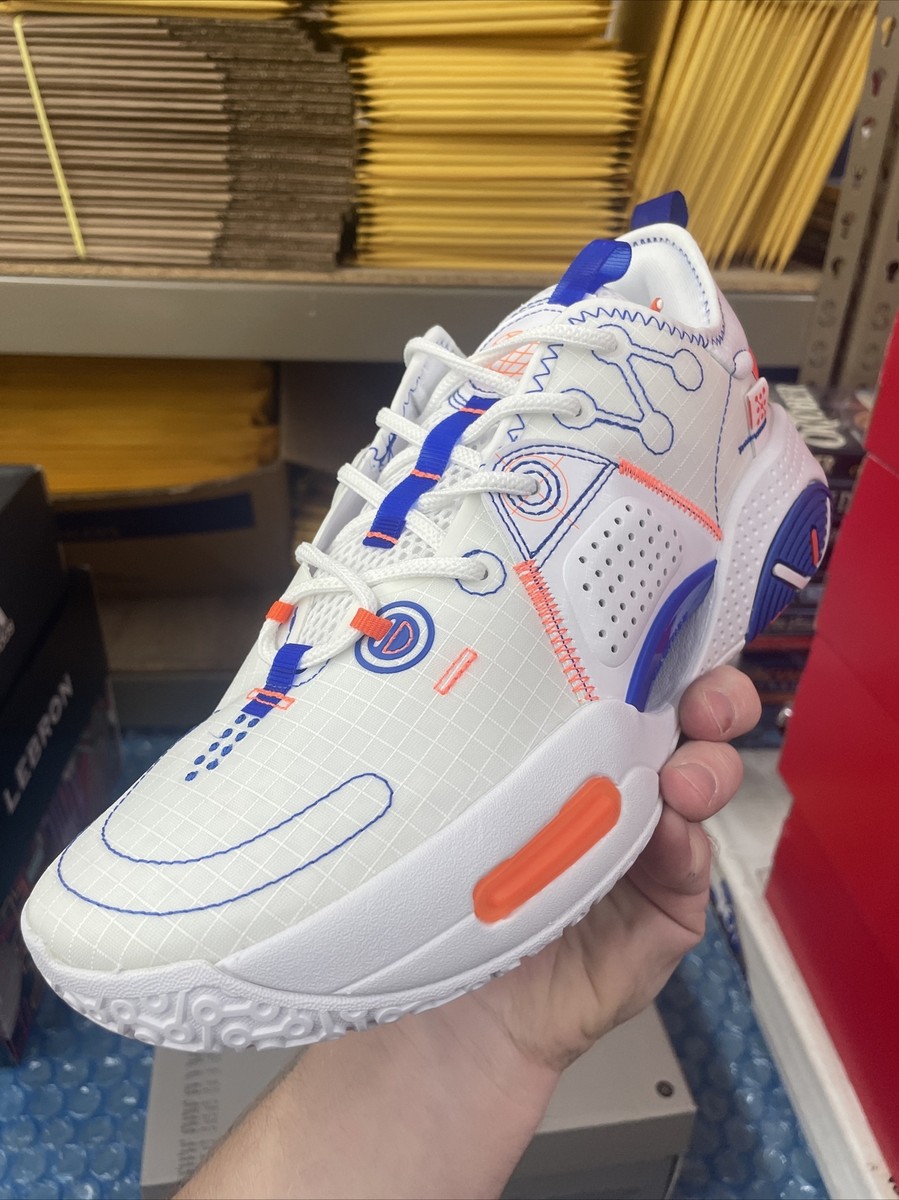 WOW ALL CITY D’ANGELO RUSSELL- START- PE BASKETBALL SHOES Size