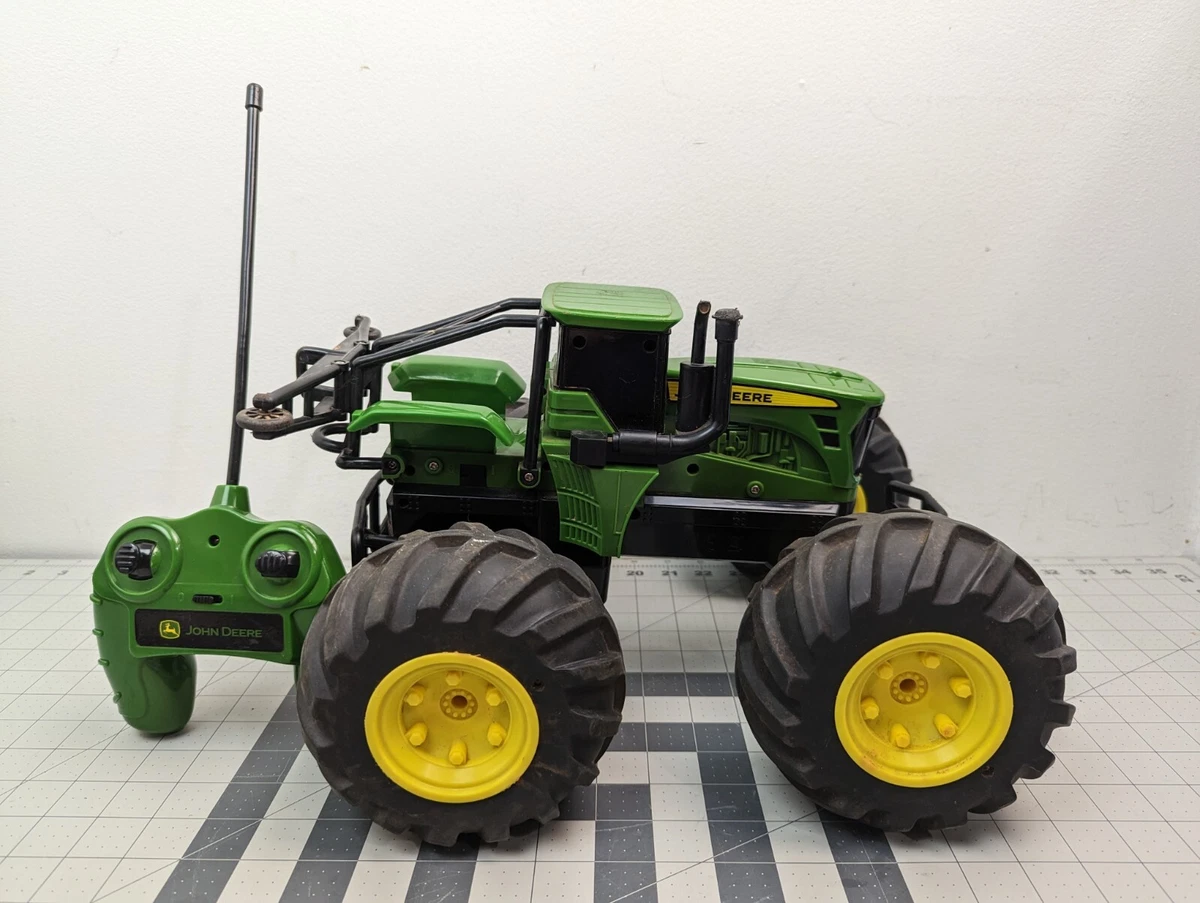 John Deere Monster Treads 46155 Rc