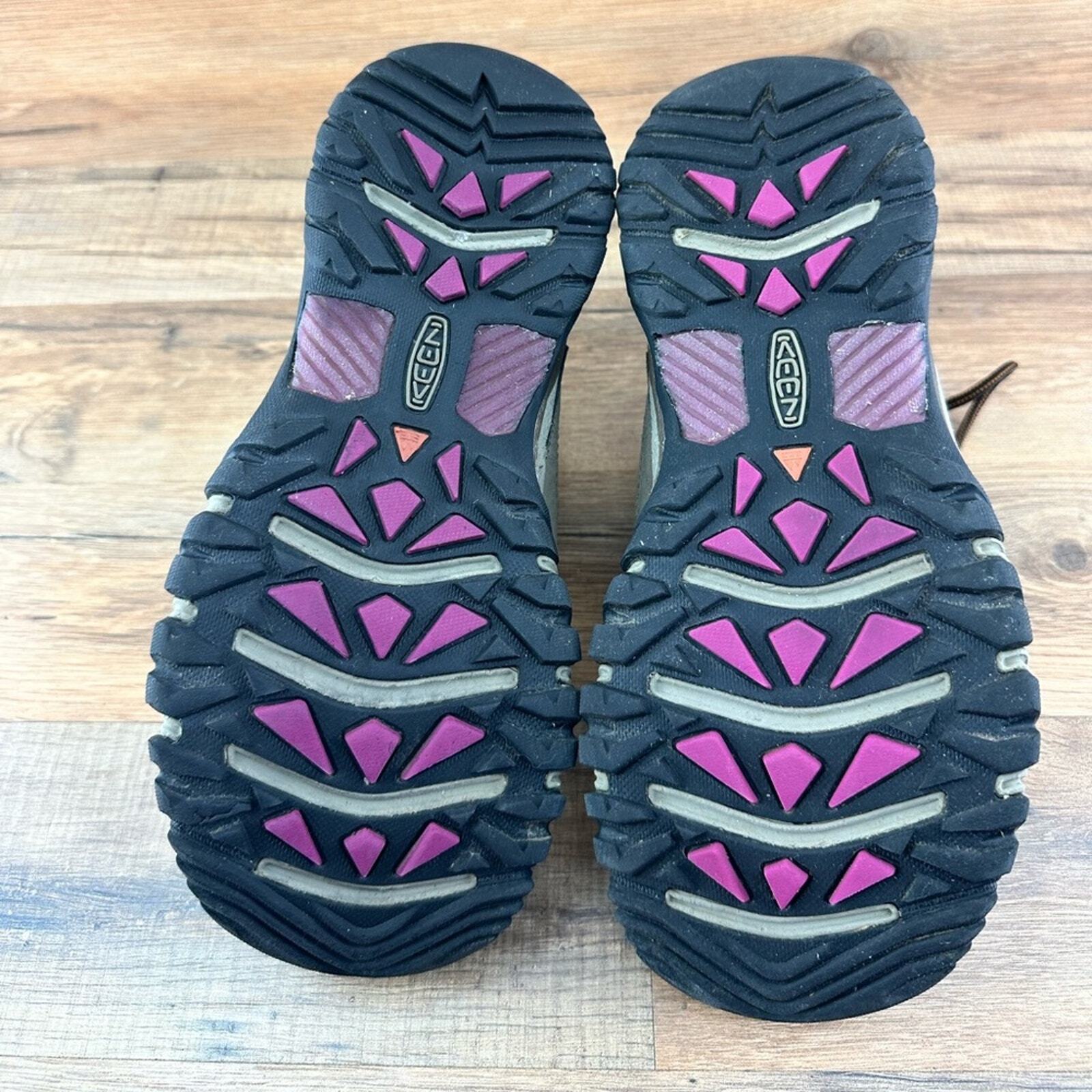 Scarpe da trekking impermeabili marroni Keen Targhee III 101854 da donna taglia 7 5