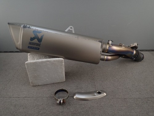 HONDA CBR1000RR-R SC82 Genuine AKRAPOVIC Slip-on Muffler MKR E1 '-2023 scratches