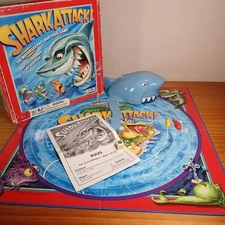 VTG Shark Attack Board Game by Patch Working 2010 *Missing 2 Fish & 1 Die Patch
