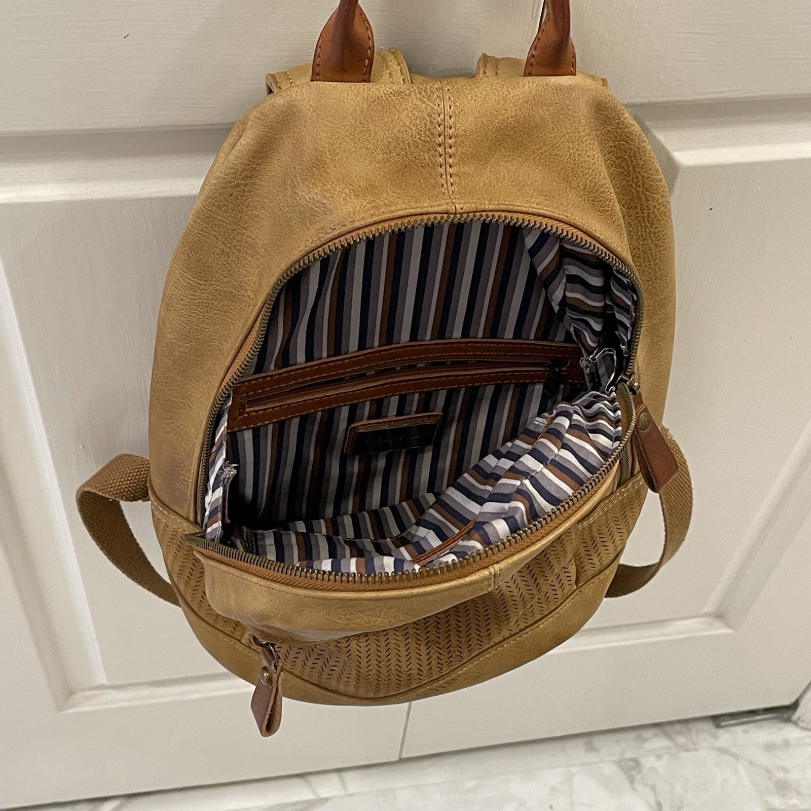 Moda Luxe Mini Leather Backpack - image 3
