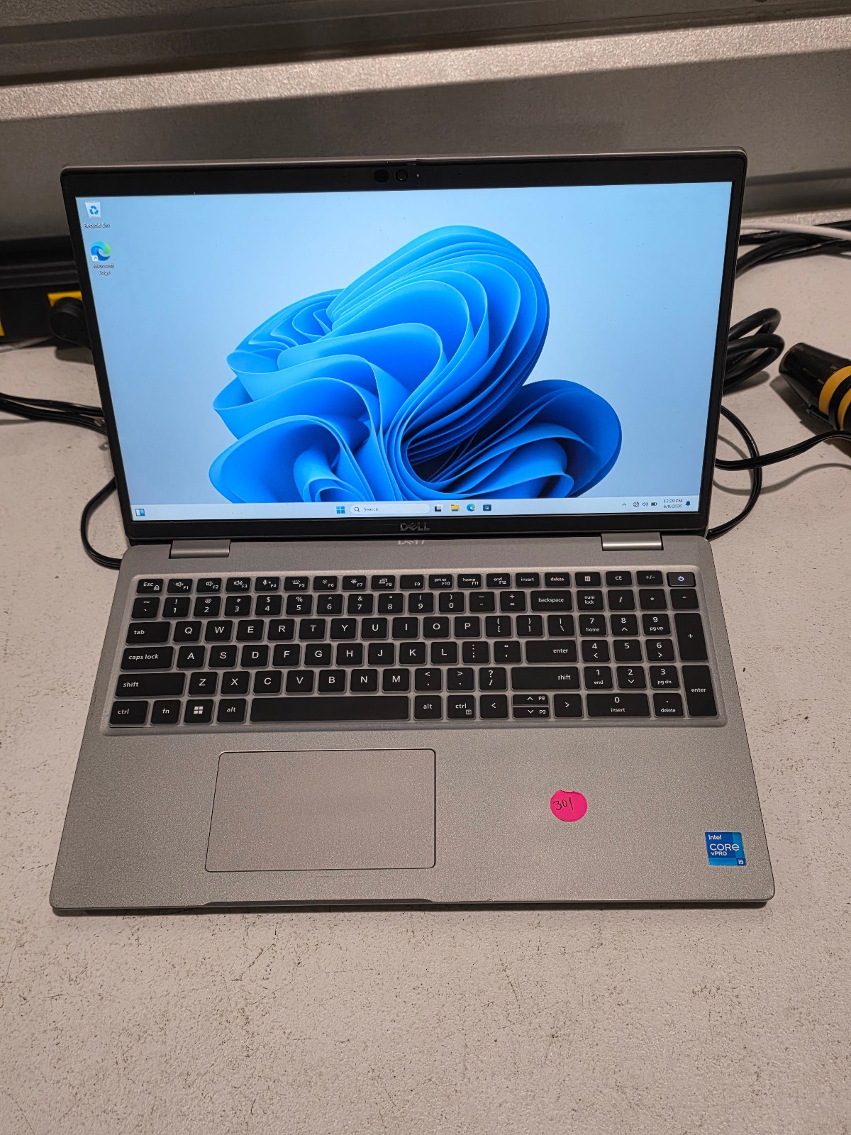 Dell Latitude 5520, 15-Inch Laptop, with i5-1145G7, 256 GB M2, Windows 11 Pro