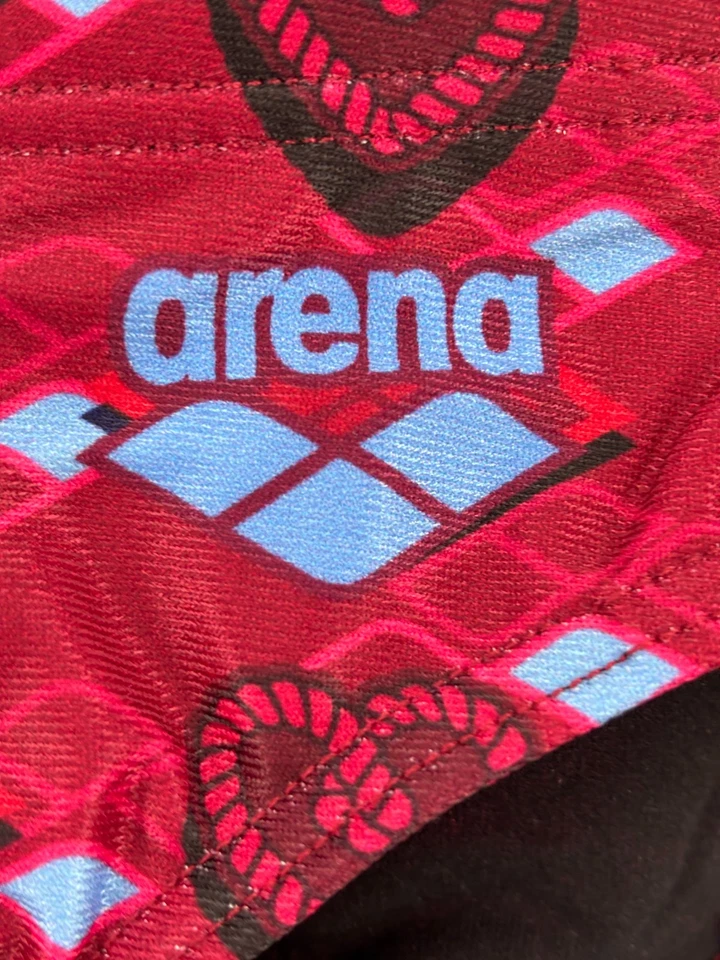 Arena Swim Brief Mens Red Happy Valentine Heart Geometric Chlorine Resistant NWT - Image 3 of 4