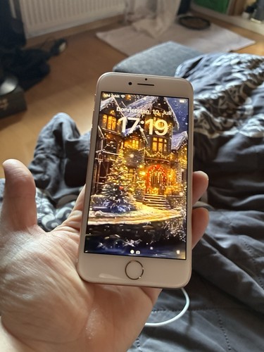 I Phone 8 Wie Neu ohne simlock  sehr schönes Handy