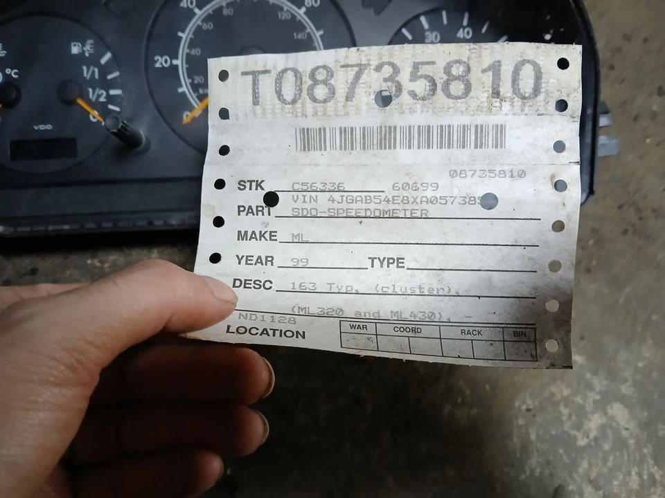 Mercedes Ml320 and Ml430 1999 Instrument Cluster - Image 2 of 3