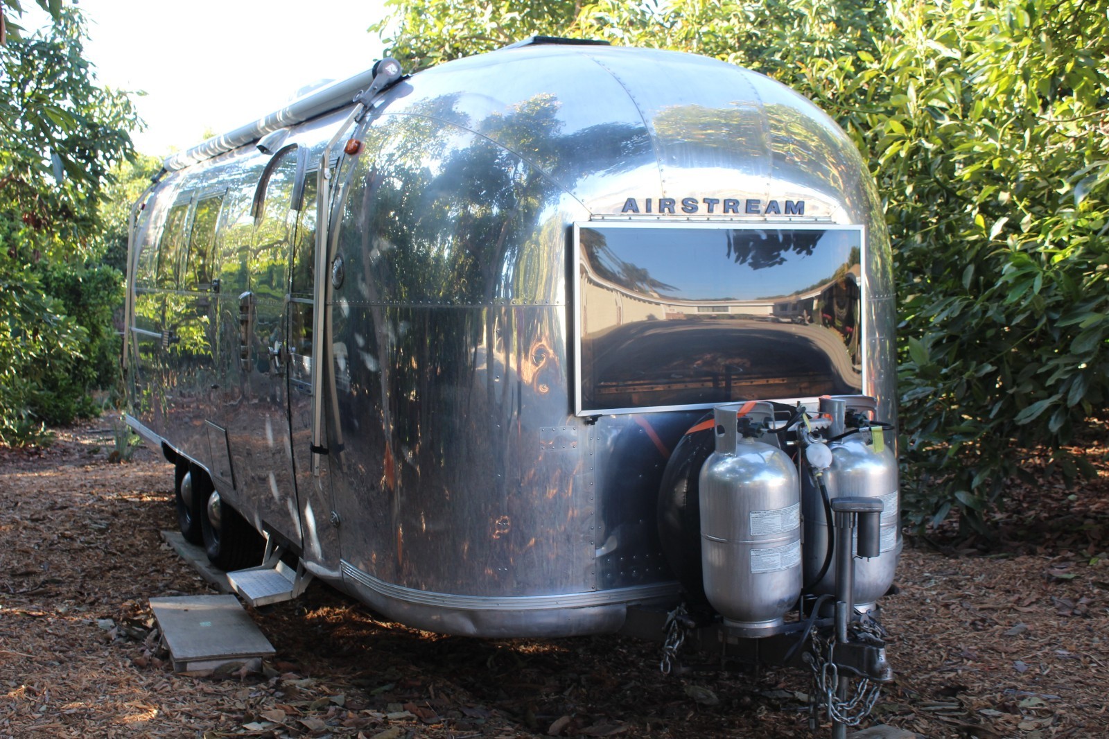 1966 Airstream Land Yacht - 26'