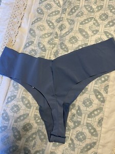Victoria’s Secret Raw Cut Thong Panty Blue Size L NWT