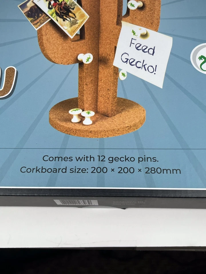 Desktop Pinboard Cactus Bulletin Cork Board Note Holder with 12 Push Gecko Pins - Image 3 of 4