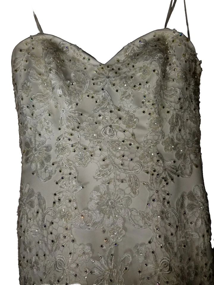 Vestido de novia sirena ajustado y acampanado sin tirantes marfil con tren talla 10 Foto 4 de 4