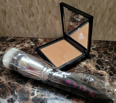 Mally 4K Ultra HD Fantasy Foundation *MEDIUM* WITH BRUSH , NWOB 